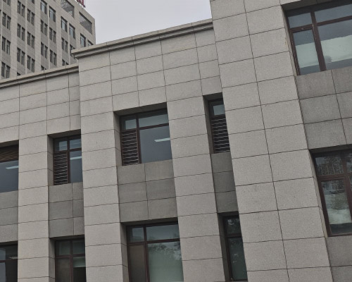 沈陽幕墻公司淺談石材幕墻的優點有哪些？